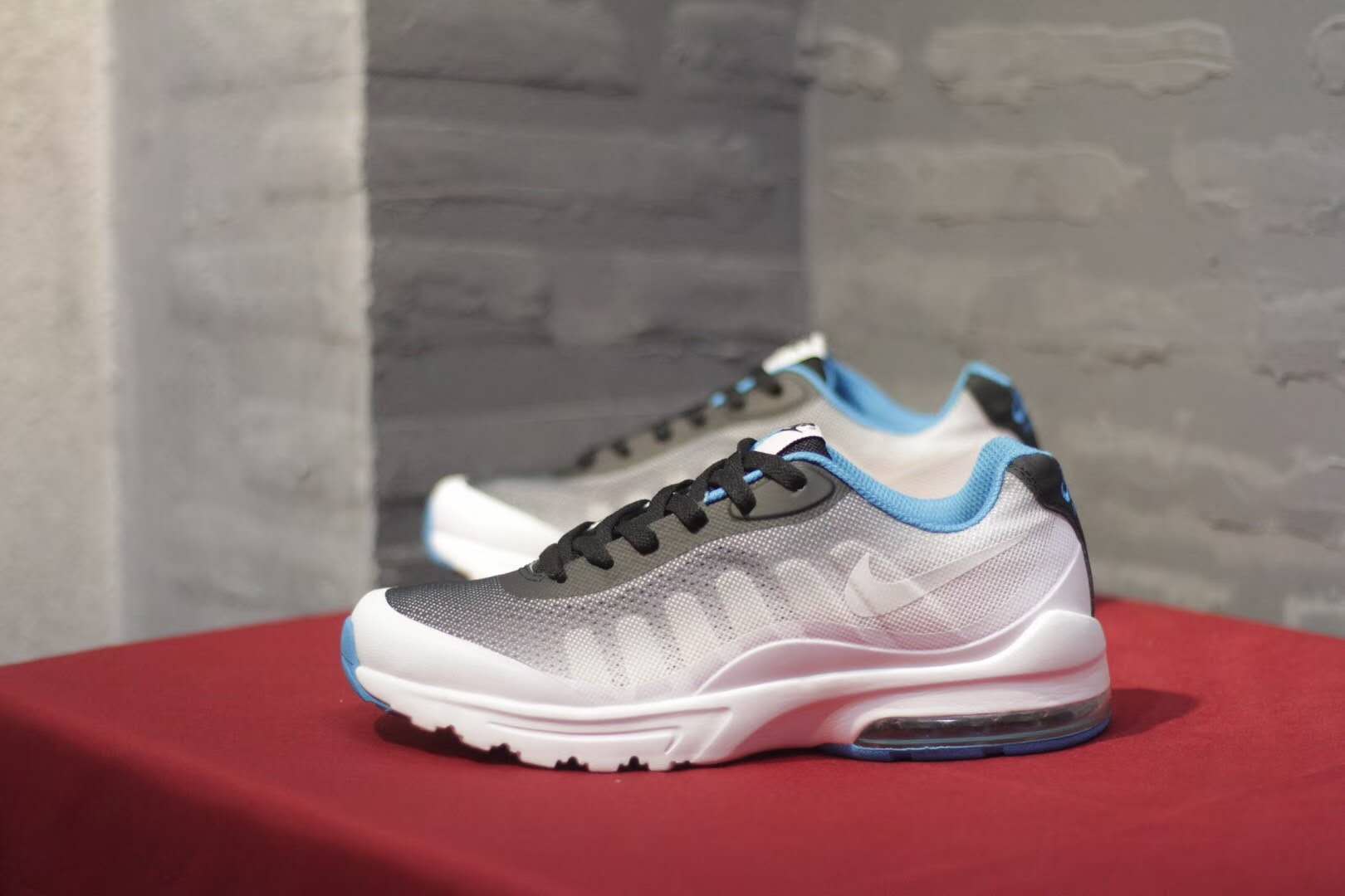 Nike Air Max Invigor Print 95 Black White Blue Shoes